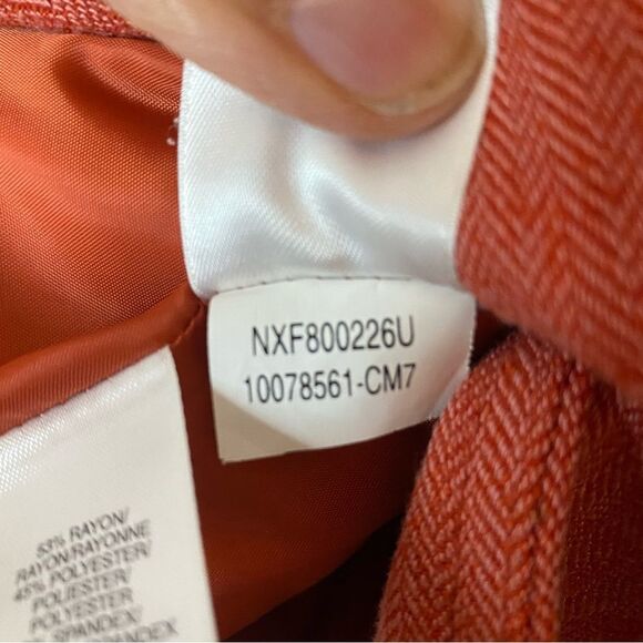 GORGEOUS Anne Klein blazer! Stretch fabric size 4P. - Picture 11 of 13